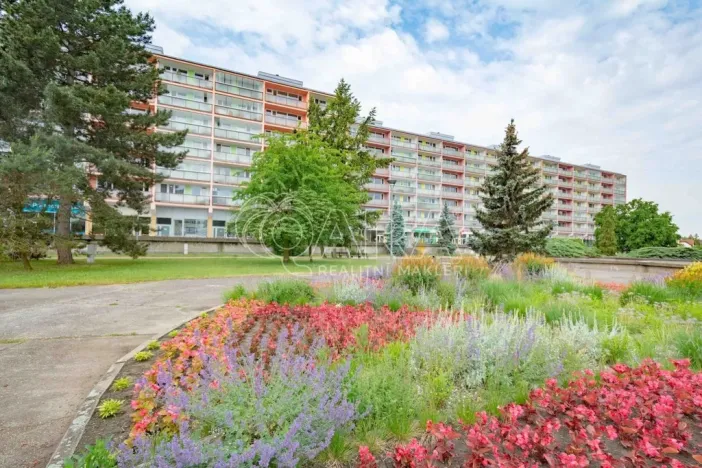 Prodej bytu 3+1, Neratovice, nám. Republiky, 78 m2