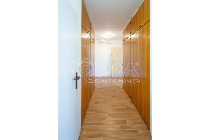 Prodej bytu 3+1, Neratovice, nám. Republiky, 78 m2