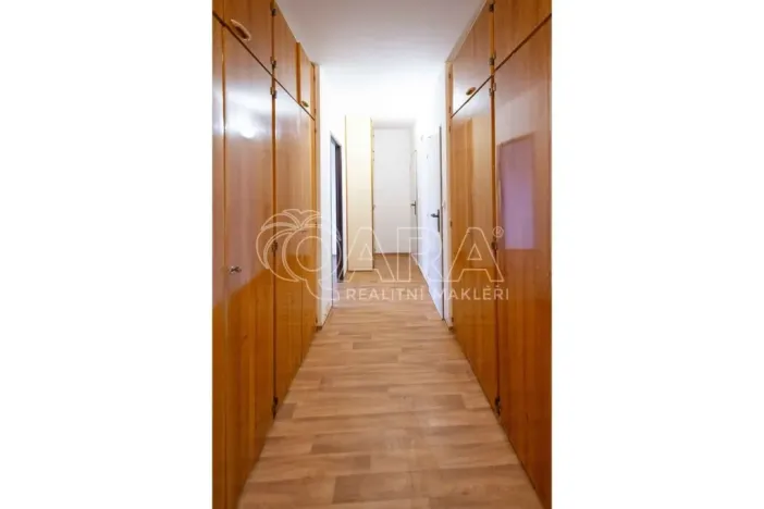 Prodej bytu 3+1, Neratovice, nám. Republiky, 78 m2