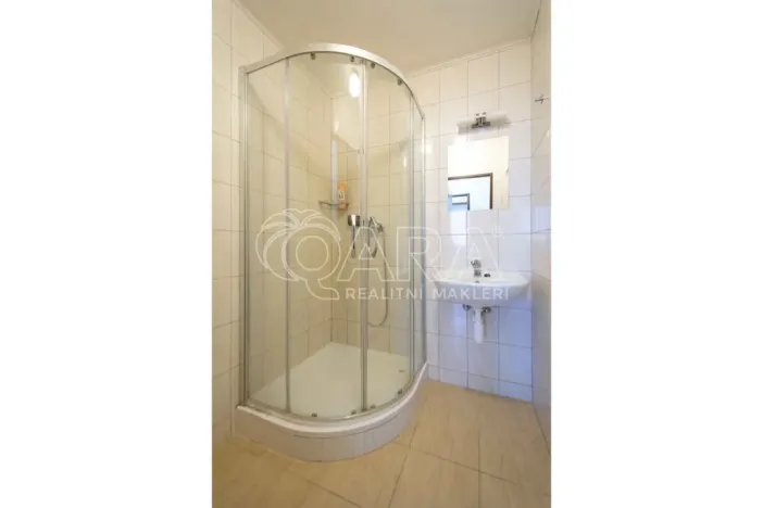 Prodej bytu 3+1, Neratovice, nám. Republiky, 78 m2