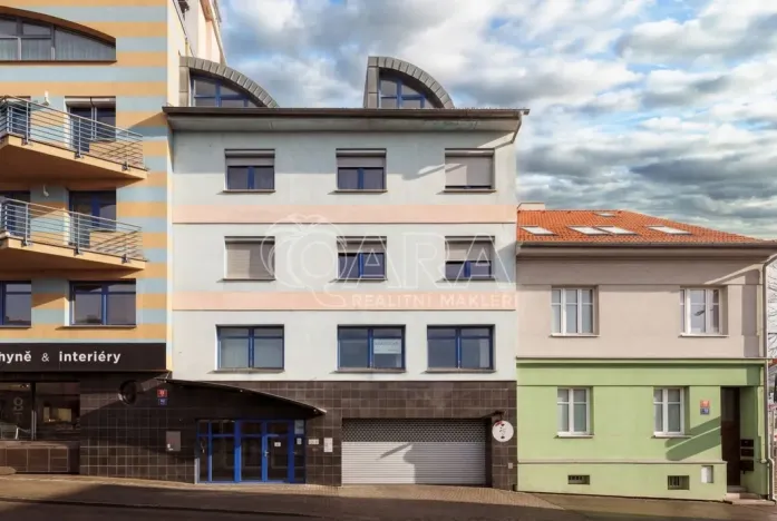 Pronájem kanceláře, Praha - Kobylisy, Nad Šutkou, 58 m2