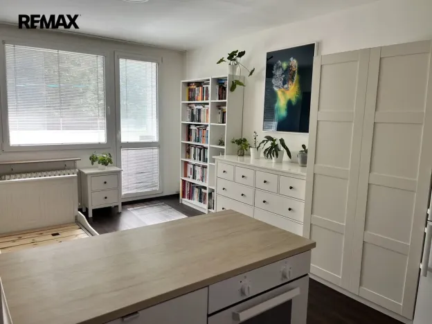 Pronájem bytu 2+kk, Praha - Krč, Hurbanova, 36 m2