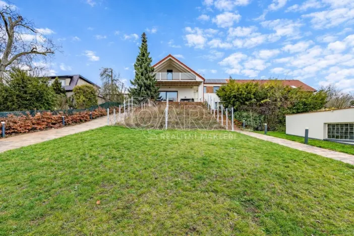 Pronájem kanceláře, Roztoky, Nad vinicemi, 393 m2