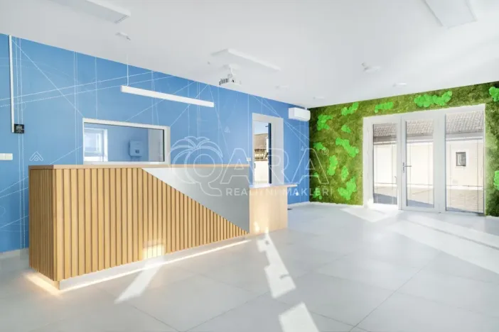 Prodej obchodního prostoru, Sukorady, 187 m2