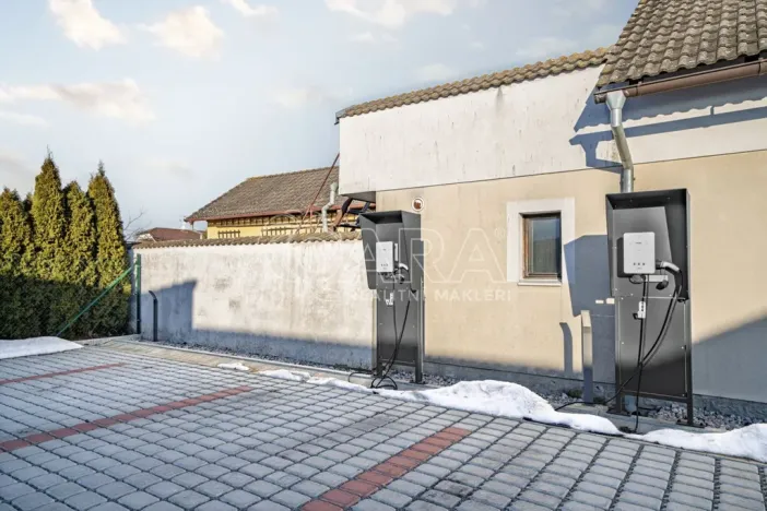 Prodej výrobních prostor, Sukorady, 187 m2