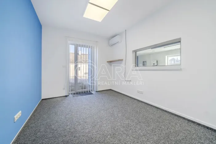 Prodej výrobních prostor, Sukorady, 187 m2