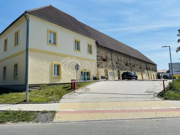 Pronájem komerčního pozemku, Červený Újezd, Hájecká, 750 m2