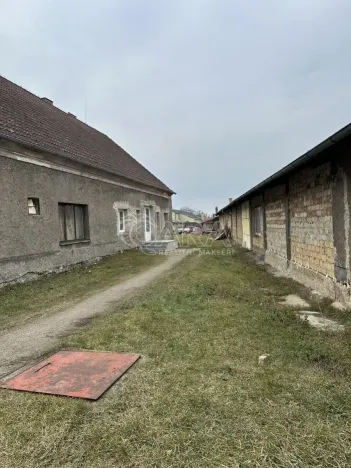 Pronájem komerčního pozemku, Červený Újezd, Hájecká, 750 m2