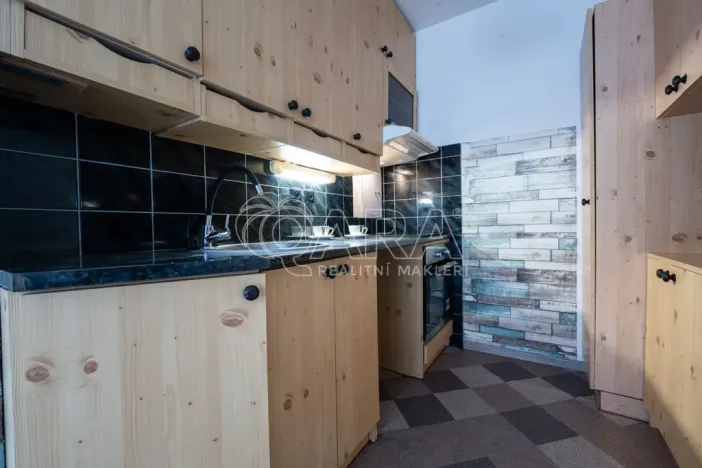 Pronájem bytu 2+kk, Praha - Libuš, K lukám, 43 m2