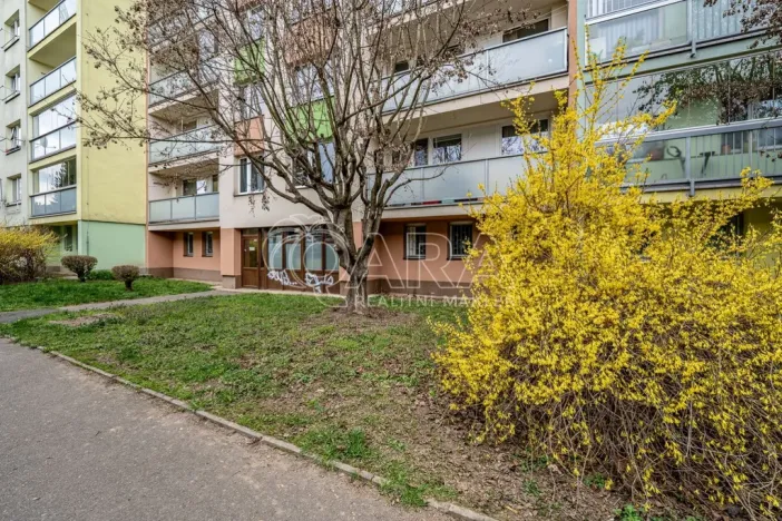 Pronájem bytu 2+kk, Praha - Libuš, K lukám, 43 m2