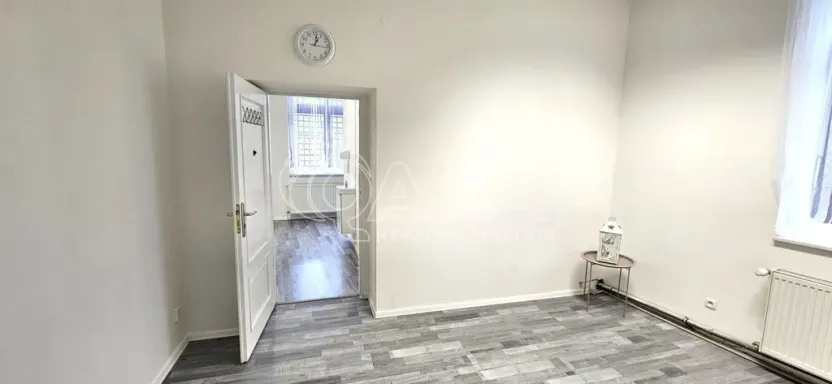 Pronájem obchodního prostoru, Králův Dvůr - Počaply, Plzeňská, 18 m2