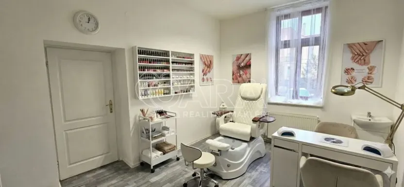 Pronájem obchodního prostoru, Králův Dvůr - Počaply, Plzeňská, 18 m2