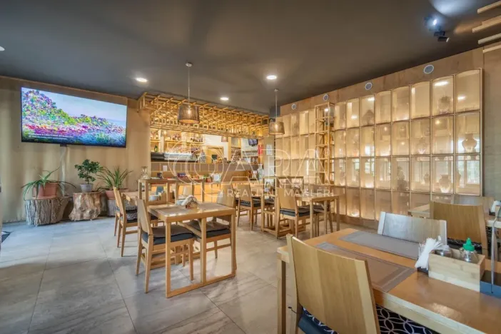 Prodej restaurace, Praha - Hostivař, náměstí Přátelství, 195 m2