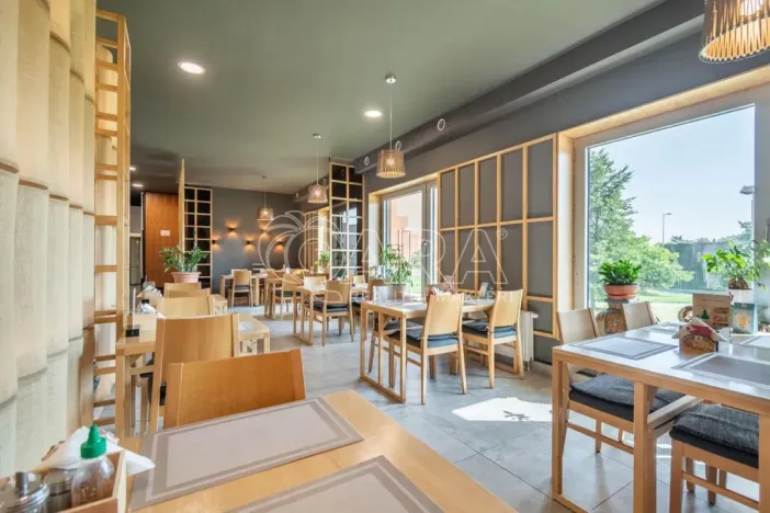 Prodej restaurace, Praha - Hostivař, náměstí Přátelství, 195 m2