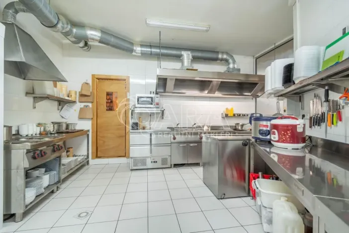 Prodej restaurace, Praha - Hostivař, náměstí Přátelství, 195 m2