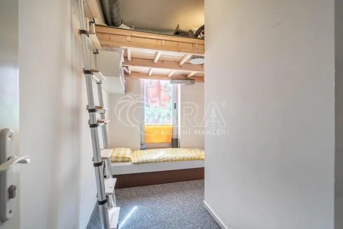 Prodej restaurace, Praha - Hostivař, náměstí Přátelství, 195 m2