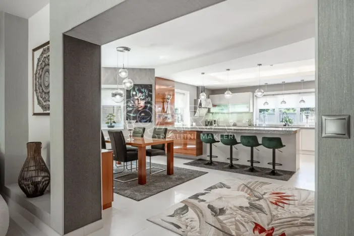 Prodej rodinného domu, Zeleneč, Štefánikova, 540 m2