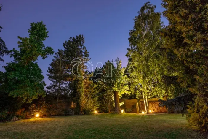 Prodej rodinného domu, Zeleneč, Štefánikova, 540 m2