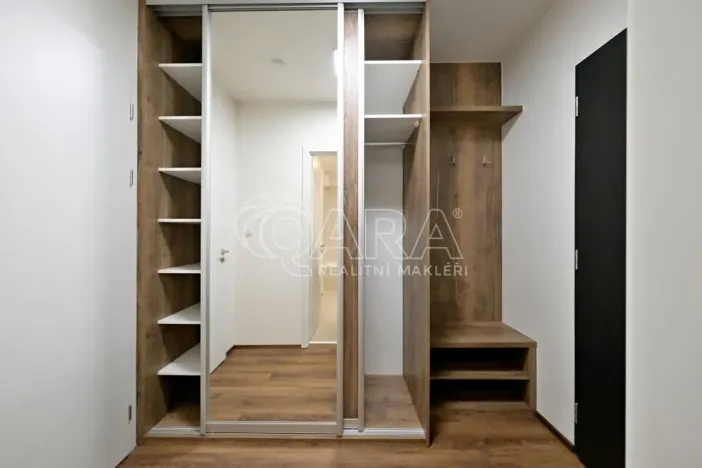 Pronájem bytu 2+kk, Kralupy nad Vltavou, Nádražní, 44 m2