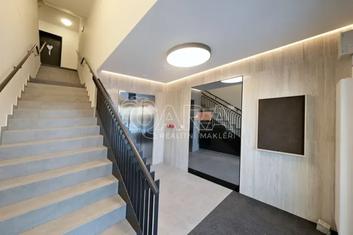 Pronájem bytu 2+kk, Kralupy nad Vltavou, Nádražní, 44 m2