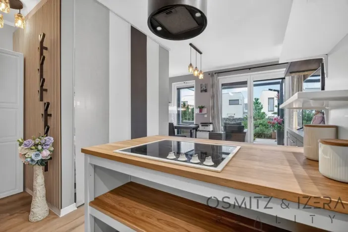 Prodej bytu 1+kk, Praha - Hostavice, Hrabovská, 70 m2