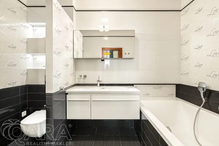 Pronájem bytu 3+kk, Praha - Nové Město, Soukenická, 71 m2