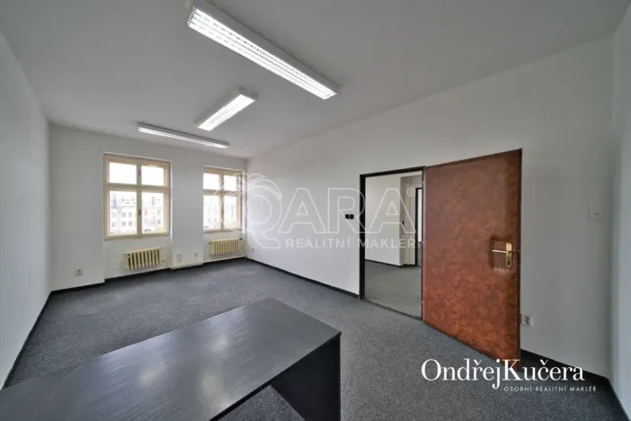 Prodej činžovního domu, Trutnov - Vnitřní Město, Krakonošovo náměstí, 857 m2