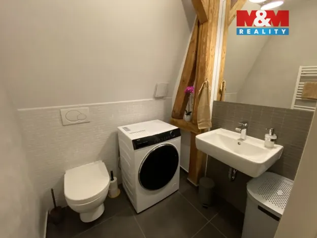 Pronájem bytu 2+kk, Jablonec nad Nisou, Jiráskova, 66 m2