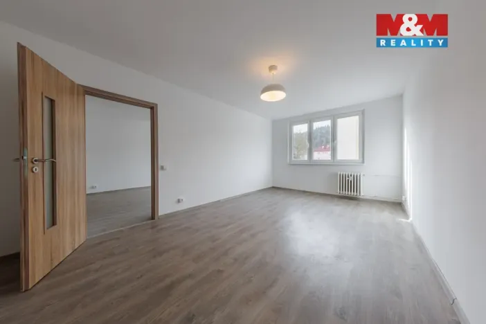 Pronájem bytu 2+1, Karlovy Vary, Brigádníků, 55 m2