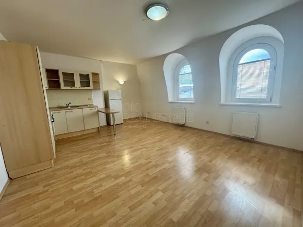 Pronájem bytu 2+kk, Olomouc, Wellnerova, 46 m2