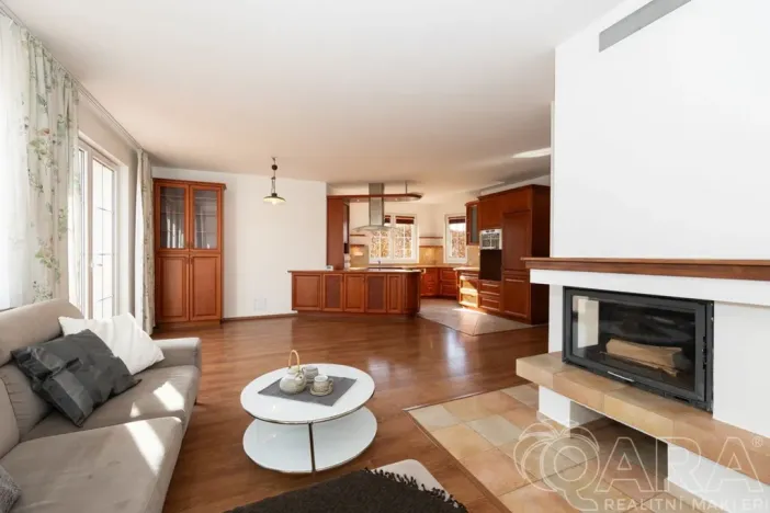 Prodej rodinného domu, Dolní Břežany, K Písnici, 136 m2