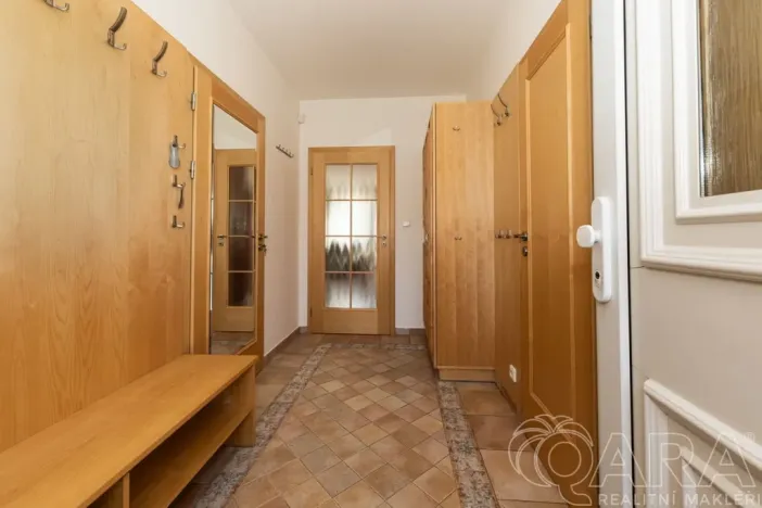 Prodej rodinného domu, Dolní Břežany, K Písnici, 136 m2