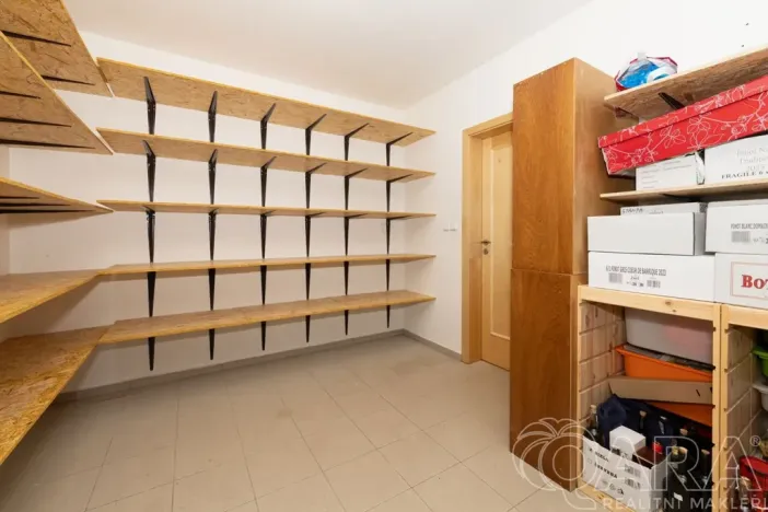 Prodej rodinného domu, Dolní Břežany, K Písnici, 136 m2