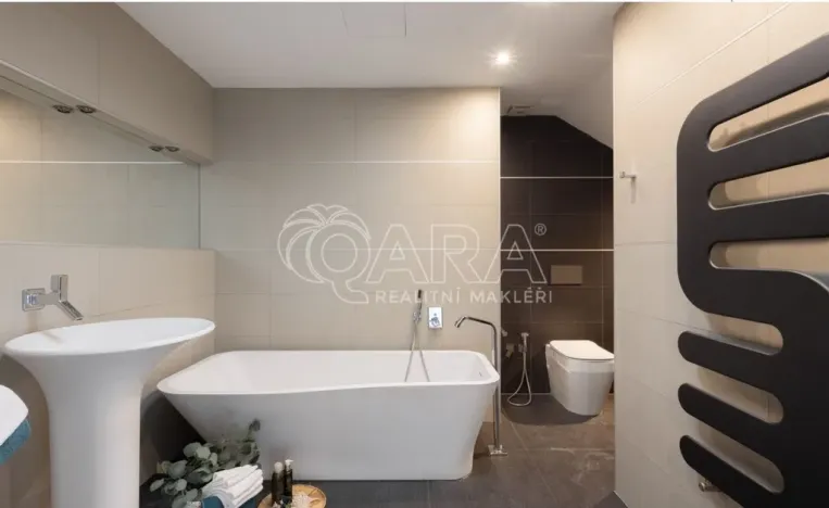 Pronájem bytu 4+kk, Praha - Vršovice, Bělocerkevská, 146 m2