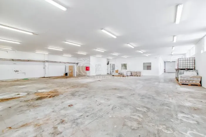 Prodej skladu, Bělotín, 1029 m2