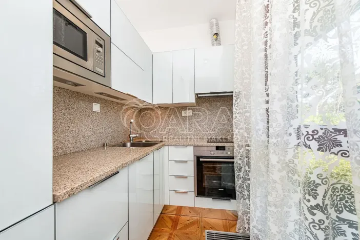 Prodej bytu 1+kk, Praha - Dejvice, Matějská, 33 m2