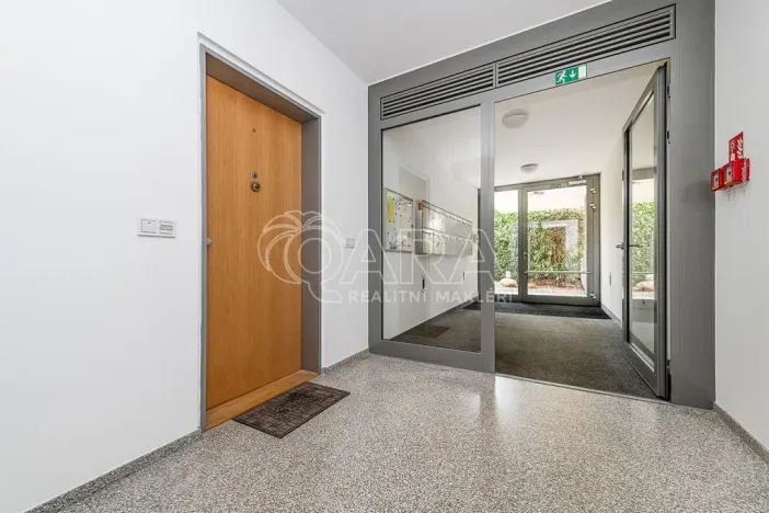 Prodej bytu 1+kk, Praha - Dejvice, Matějská, 33 m2