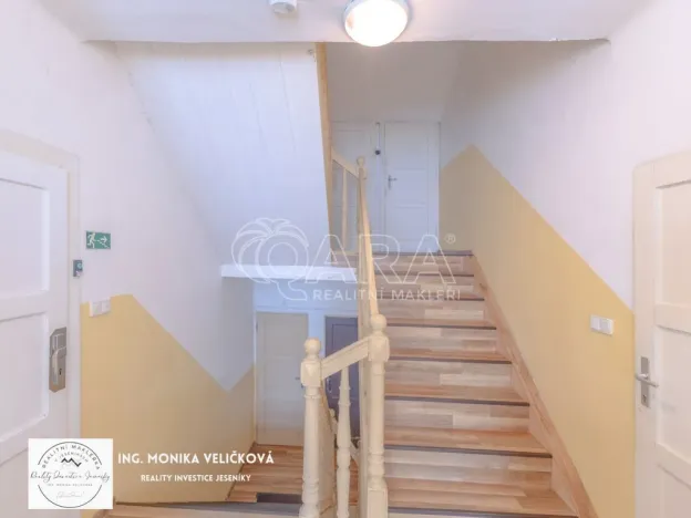 Prodej bytu 2+1, Krnov, Chářovská, 55 m2