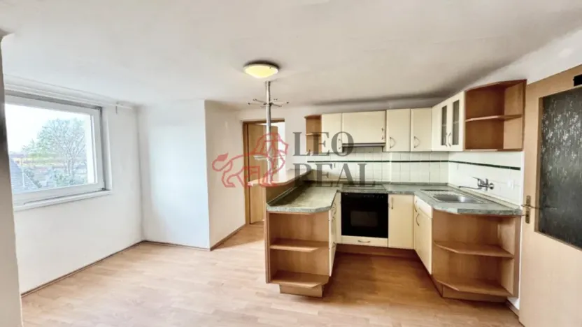 Pronájem bytu 2+1, Staré Město, Brněnská, 55 m2