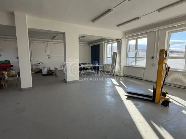 Pronájem skladu, Frenštát pod Radhoštěm, Martinská čtvrť, 482 m2
