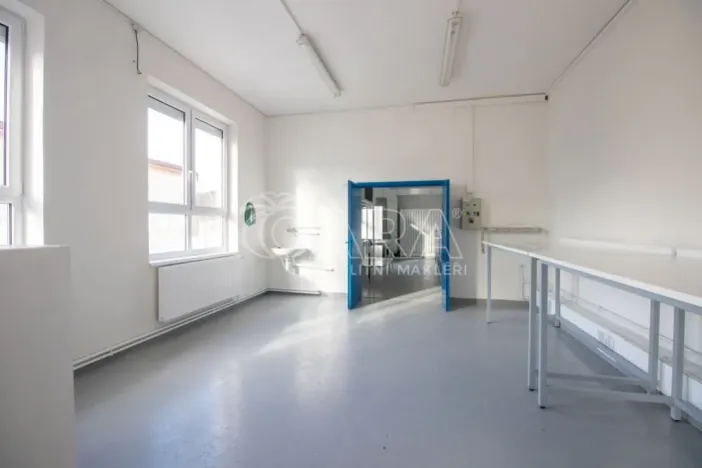 Pronájem skladu, Frenštát pod Radhoštěm, Martinská čtvrť, 484 m2