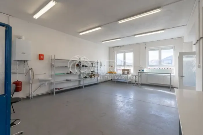 Pronájem skladu, Frenštát pod Radhoštěm, Martinská čtvrť, 484 m2