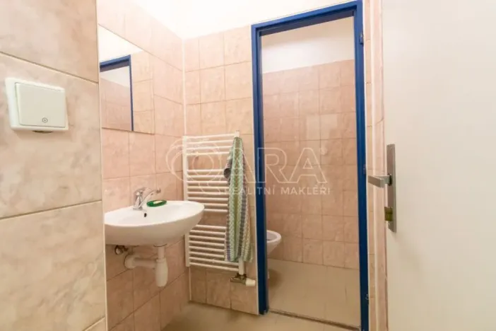 Pronájem skladu, Frenštát pod Radhoštěm, Martinská čtvrť, 484 m2