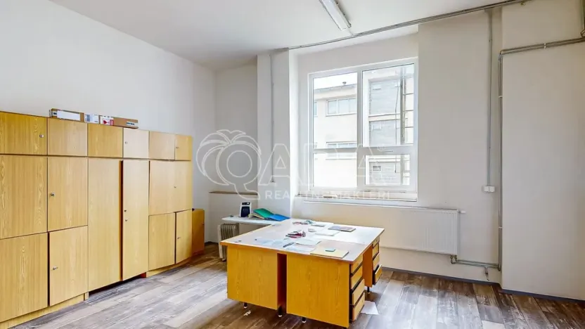 Prodej výrobních prostor, Luby, 1300 m2