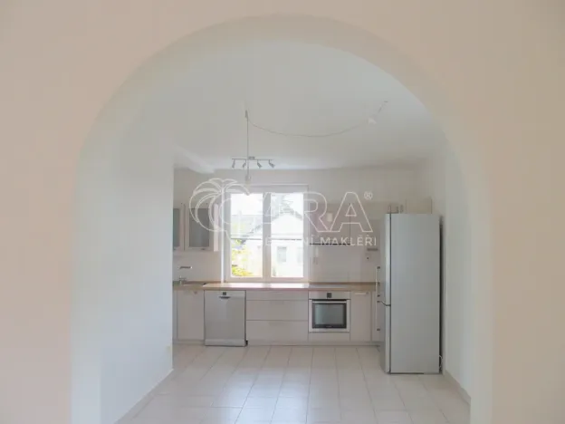 Pronájem rodinného domu, Hluboká nad Vltavou, Janáčkova, 200 m2