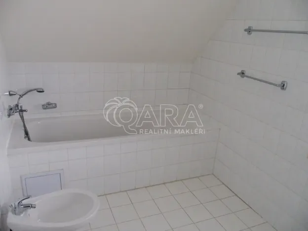 Pronájem rodinného domu, Hluboká nad Vltavou, Janáčkova, 200 m2