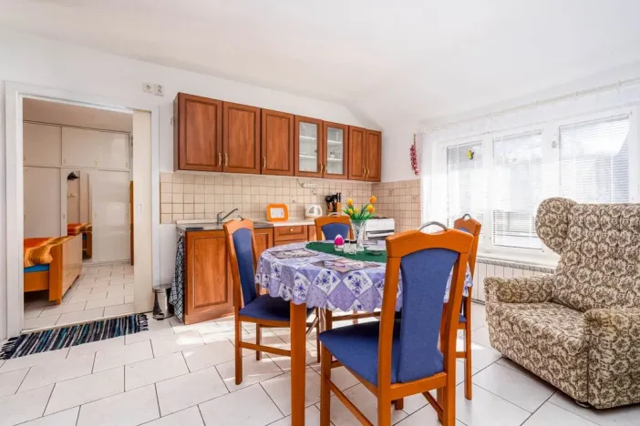 Prodej rodinného domu, Úsobí, 365 m2