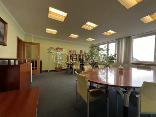 Pronájem kanceláře, Praha - Krč, Nová cesta, 308 m2