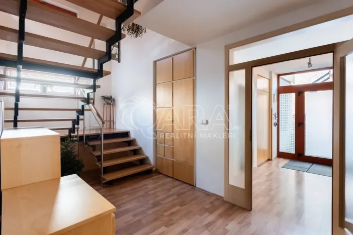 Prodej rodinného domu, Praha - Ruzyně, Manská zahrada, 292 m2