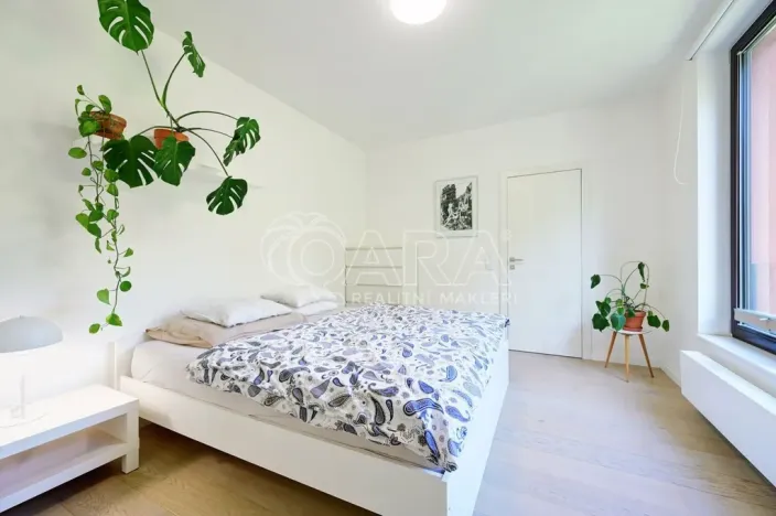 Pronájem bytu 2+kk, Praha - Podolí, Sinkulova, 47 m2